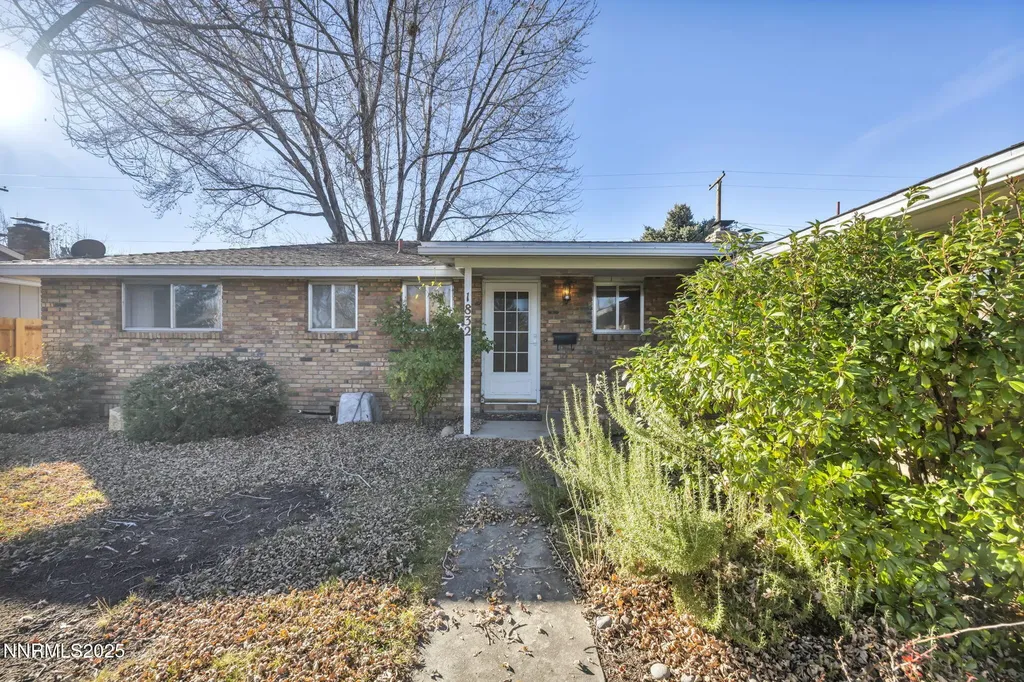1832 Pyrenees Carson City NV 89703