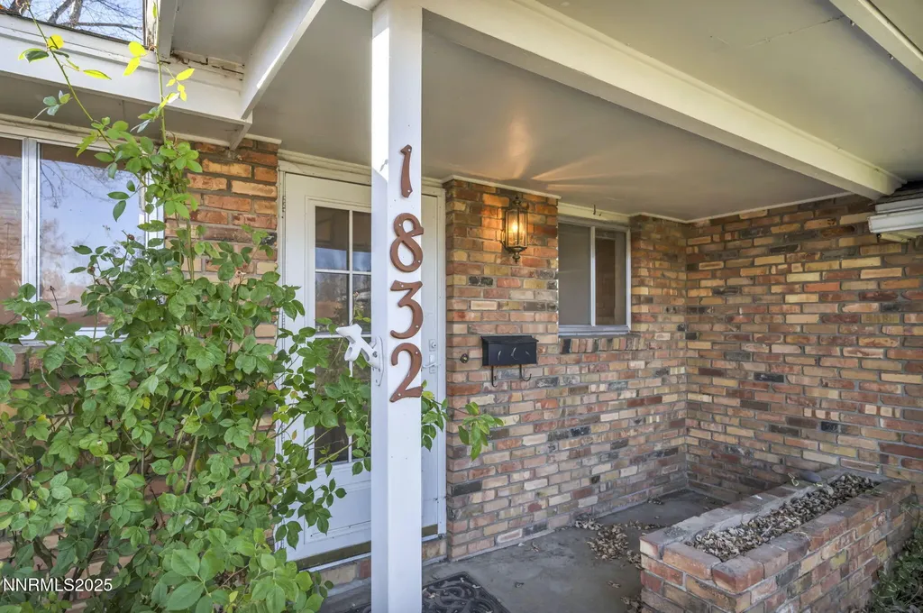 1832 Pyrenees Carson City NV 89703