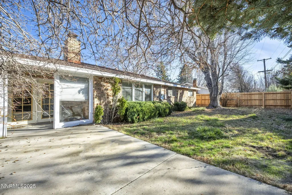 1832 Pyrenees Carson City NV 89703