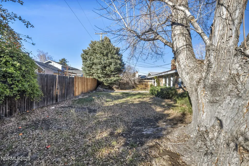 1832 Pyrenees Carson City NV 89703