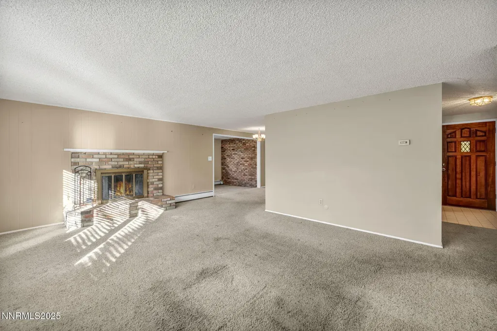 1832 Pyrenees Carson City NV 89703
