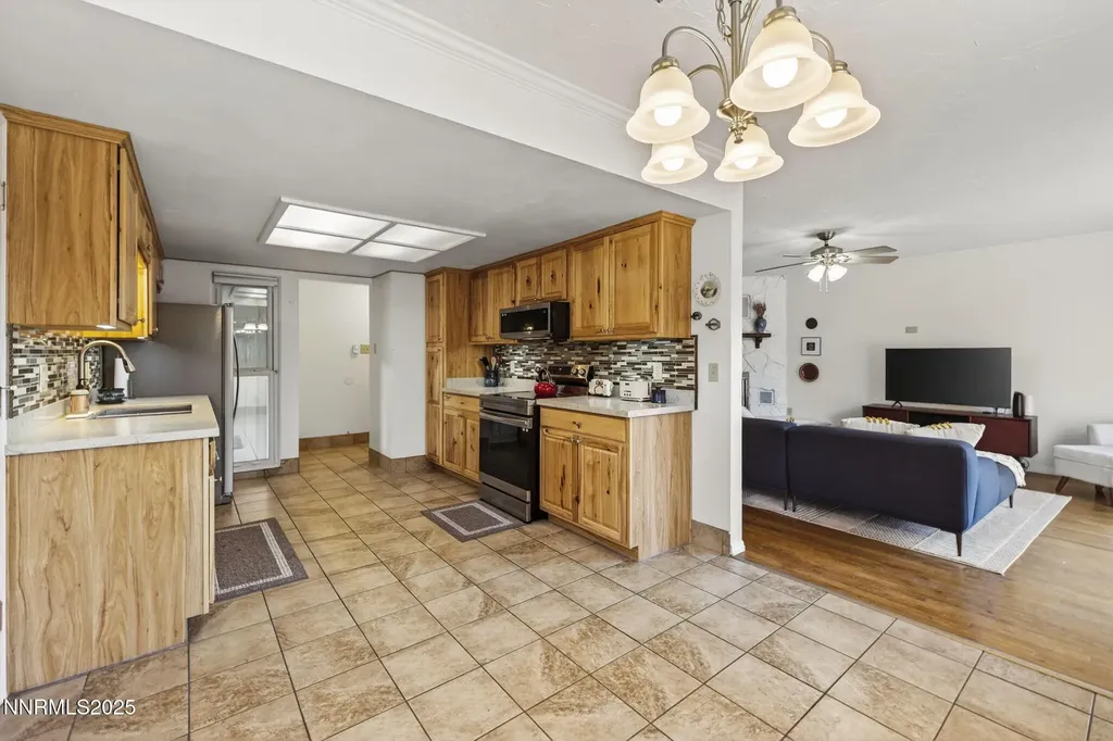 3295 Sandra Reno NV 89503