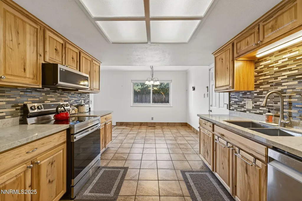 3295 Sandra Reno NV 89503