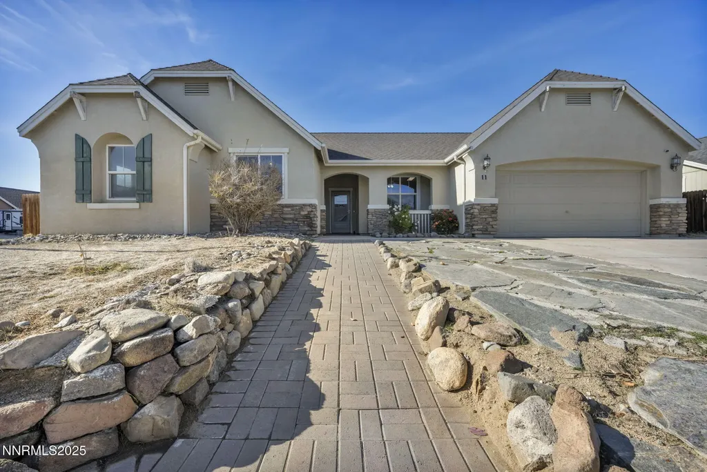 11 Cedar Crest Dayton NV 89403