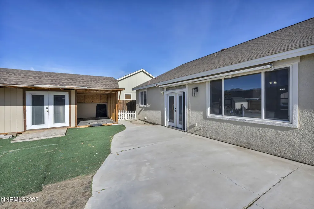 11 Cedar Crest Dayton NV 89403