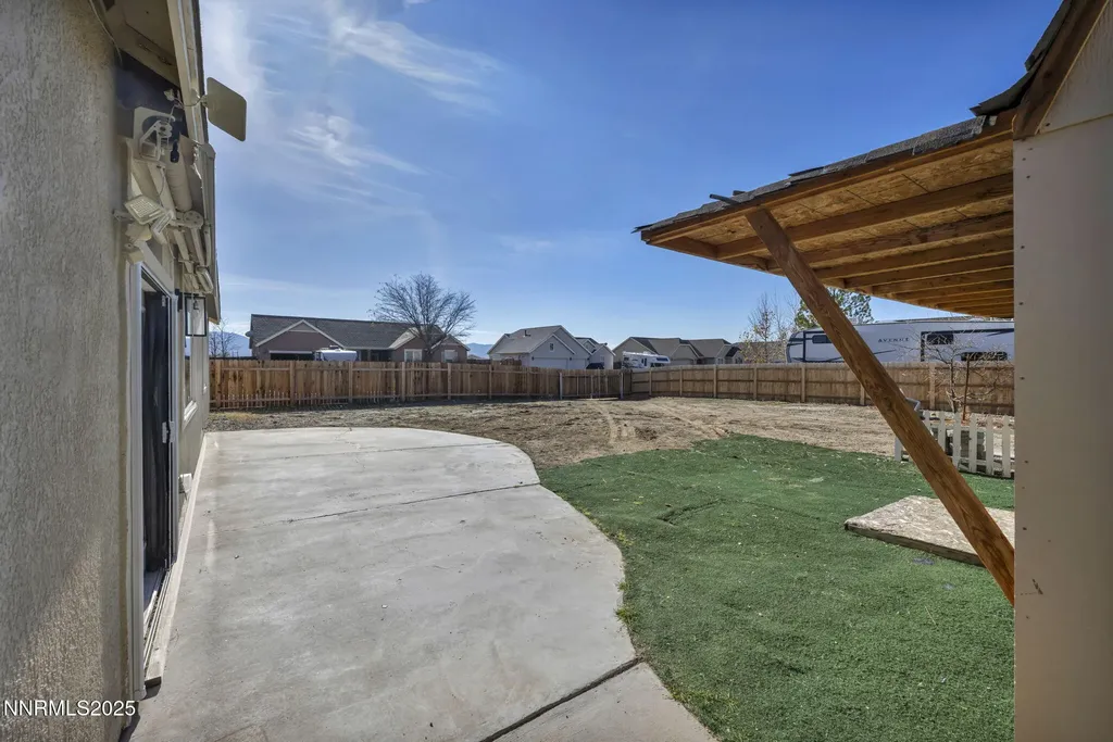 11 Cedar Crest Dayton NV 89403