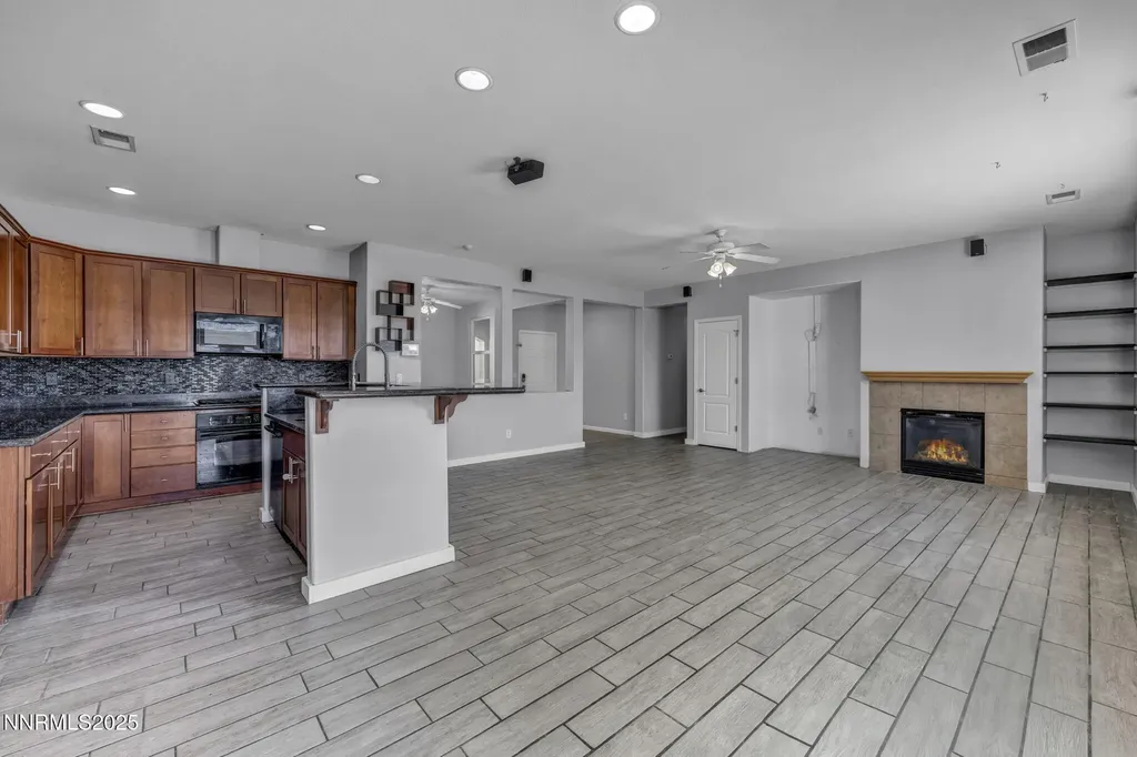 11 Cedar Crest Dayton NV 89403