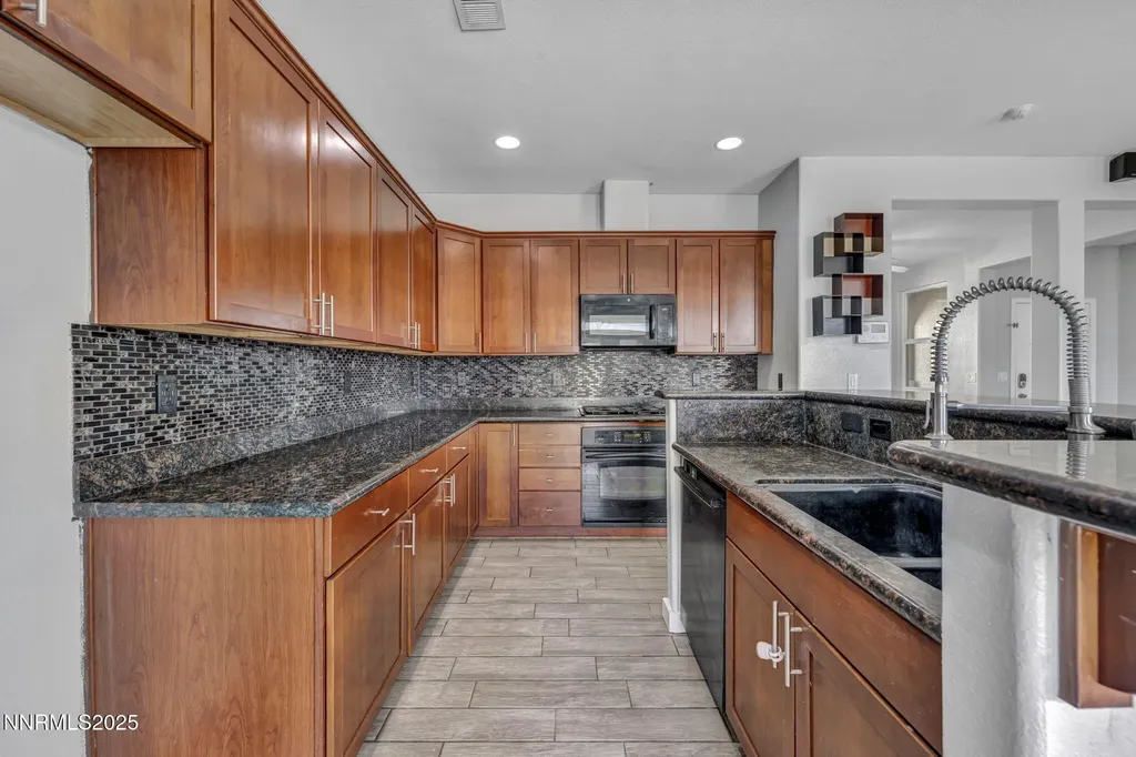 11 Cedar Crest Dayton NV 89403
