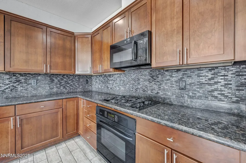 11 Cedar Crest Dayton NV 89403