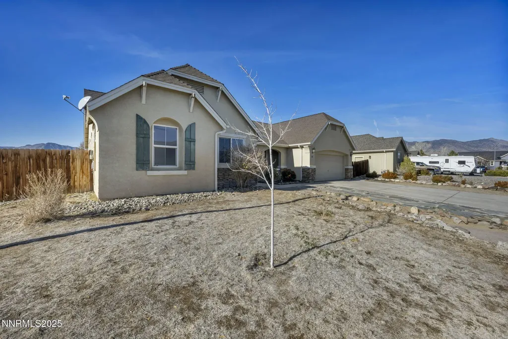 11 Cedar Crest Dayton NV 89403
