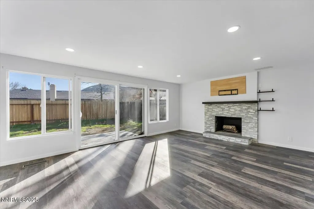 4140 Vivian Reno NV 89502