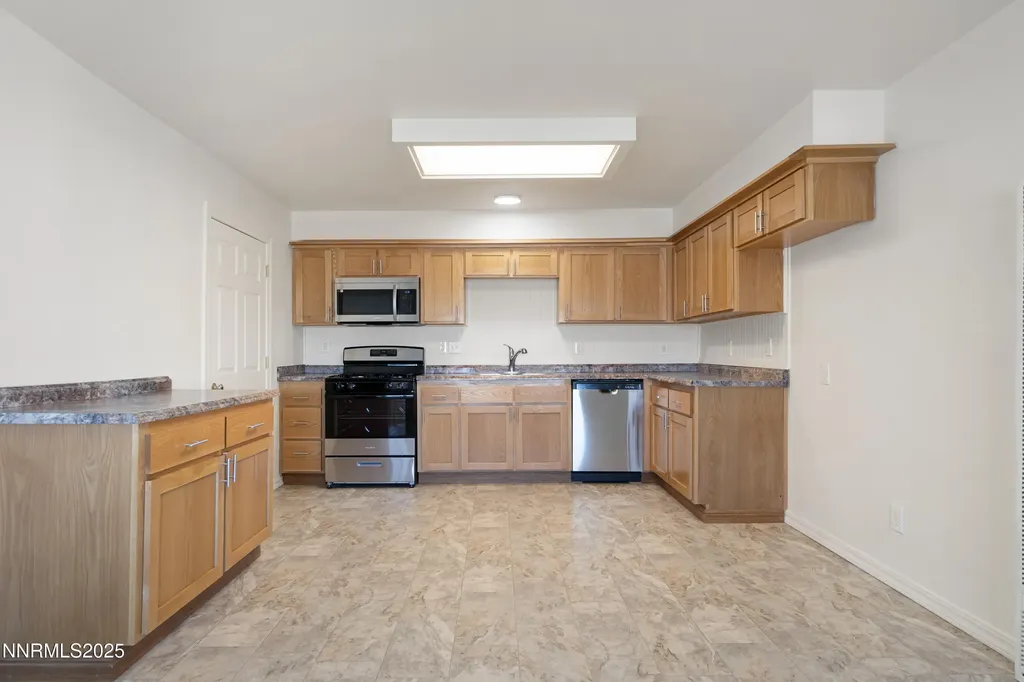 3375 Duane Fallon NV 89406