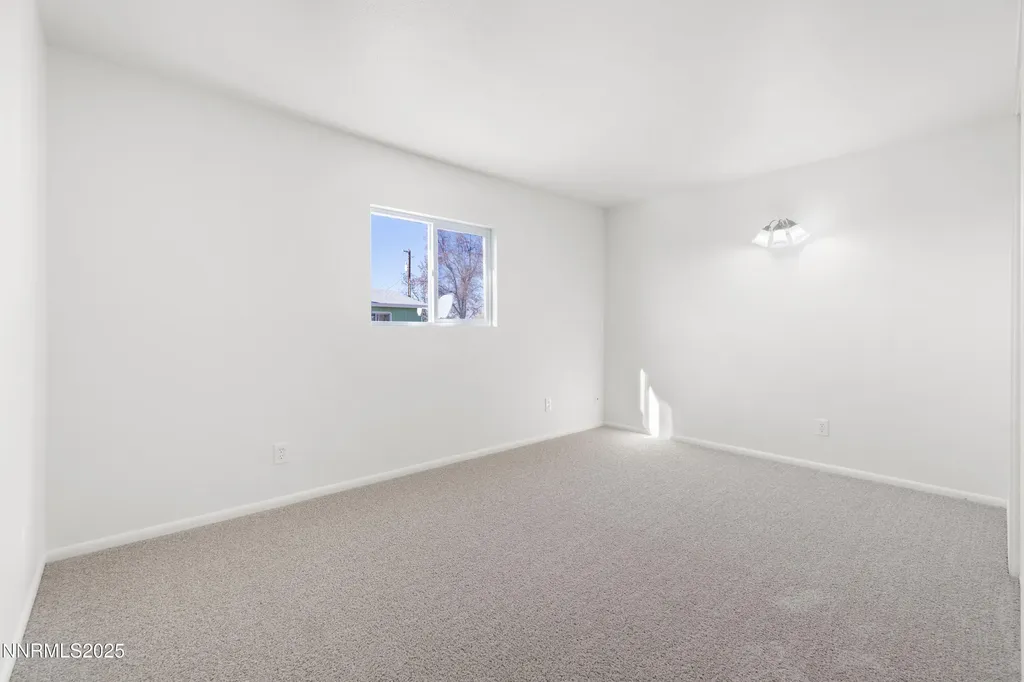 3375 Duane Fallon NV 89406