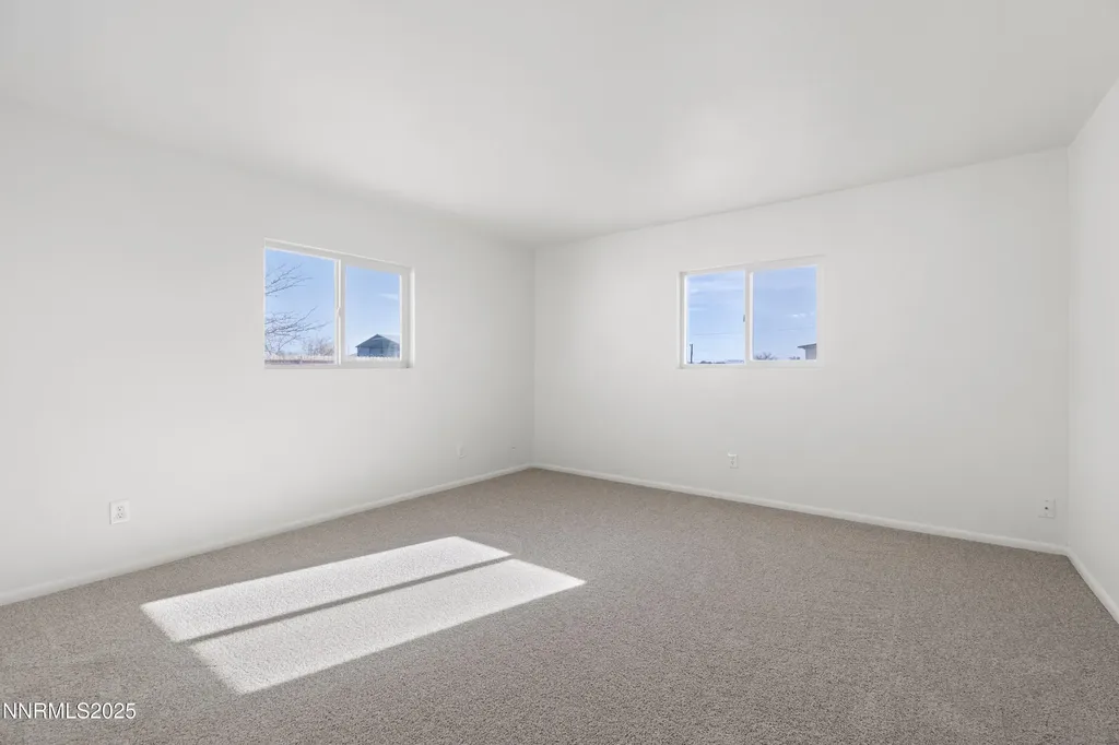 3375 Duane Fallon NV 89406