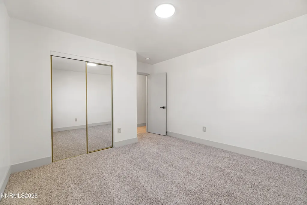 1770 Pueblo Silver Springs NV 89429