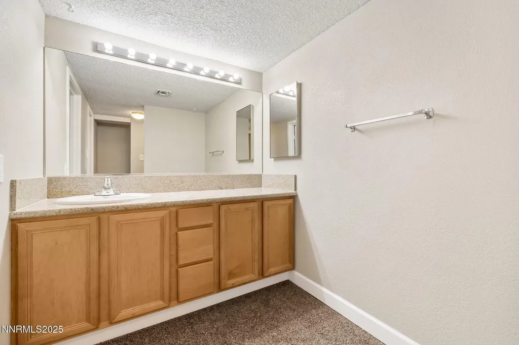 41 Vista Rafael Reno NV 89503
