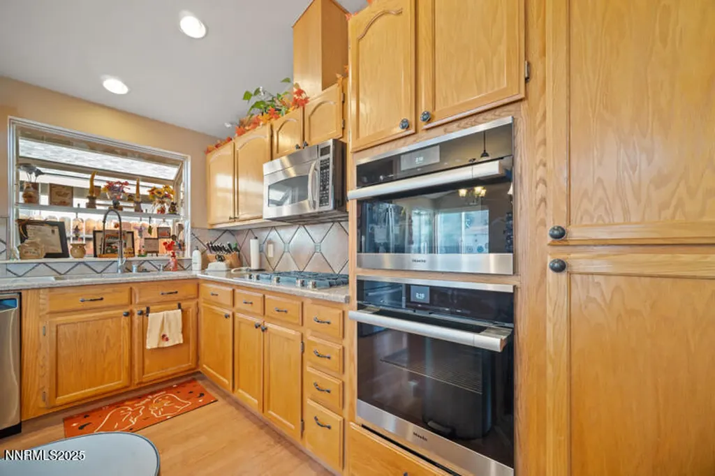 2215 Gatewood Reno NV 89523