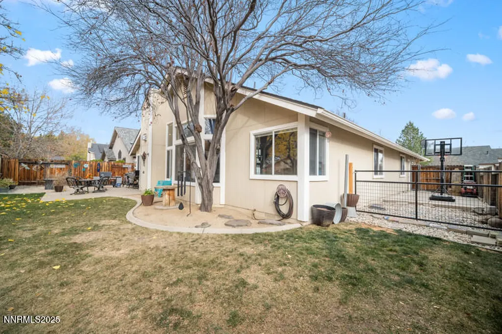2215 Gatewood Reno NV 89523