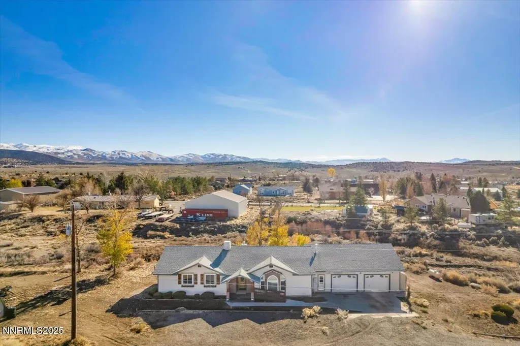 1359 Creek Gardnerville NV 89410