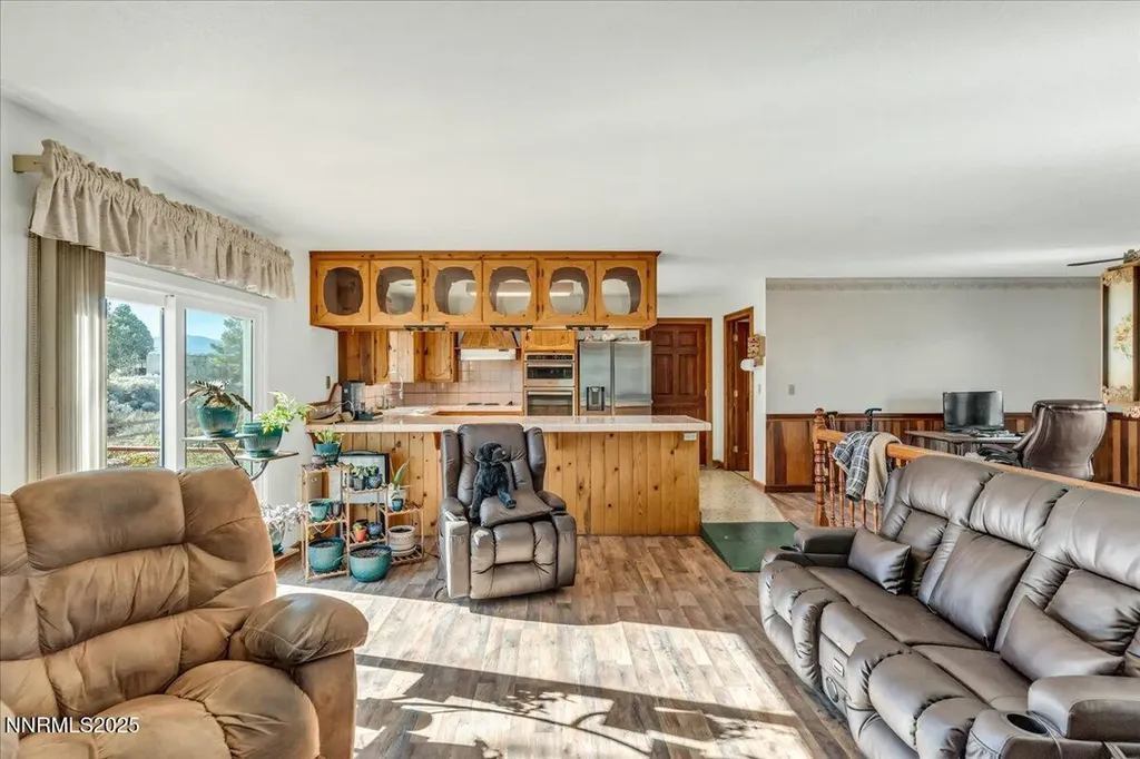 1359 Creek Gardnerville NV 89410