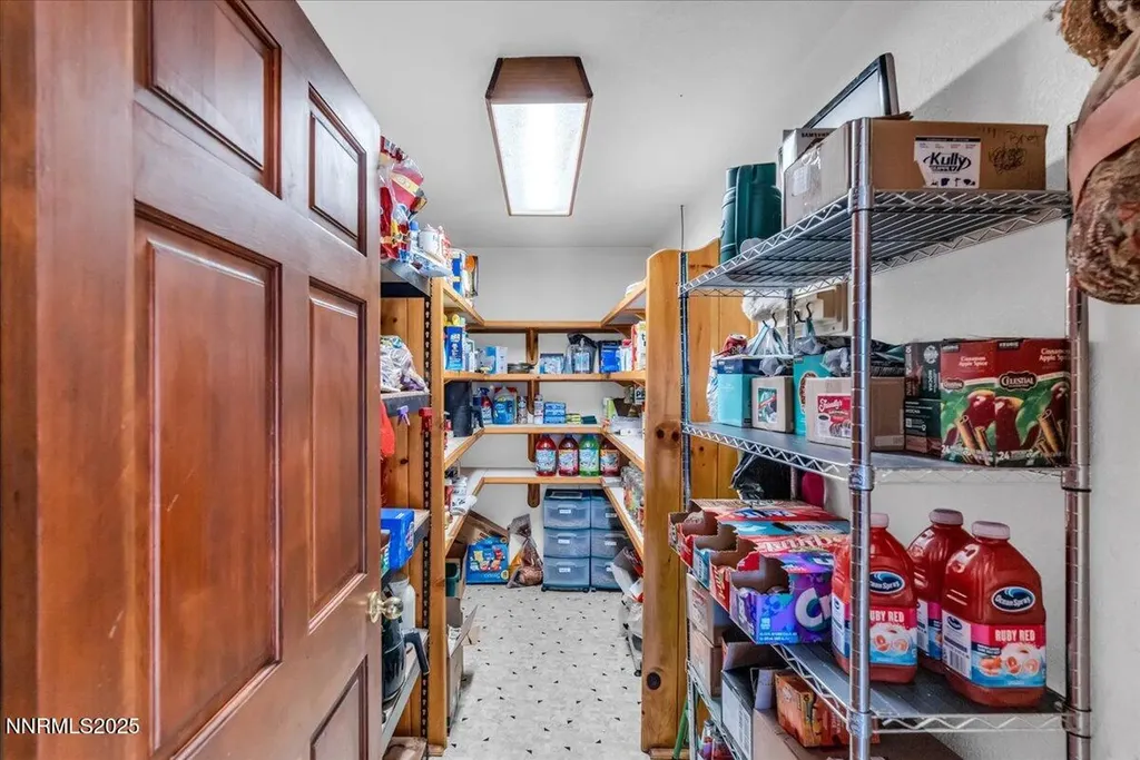 1359 Creek Gardnerville NV 89410