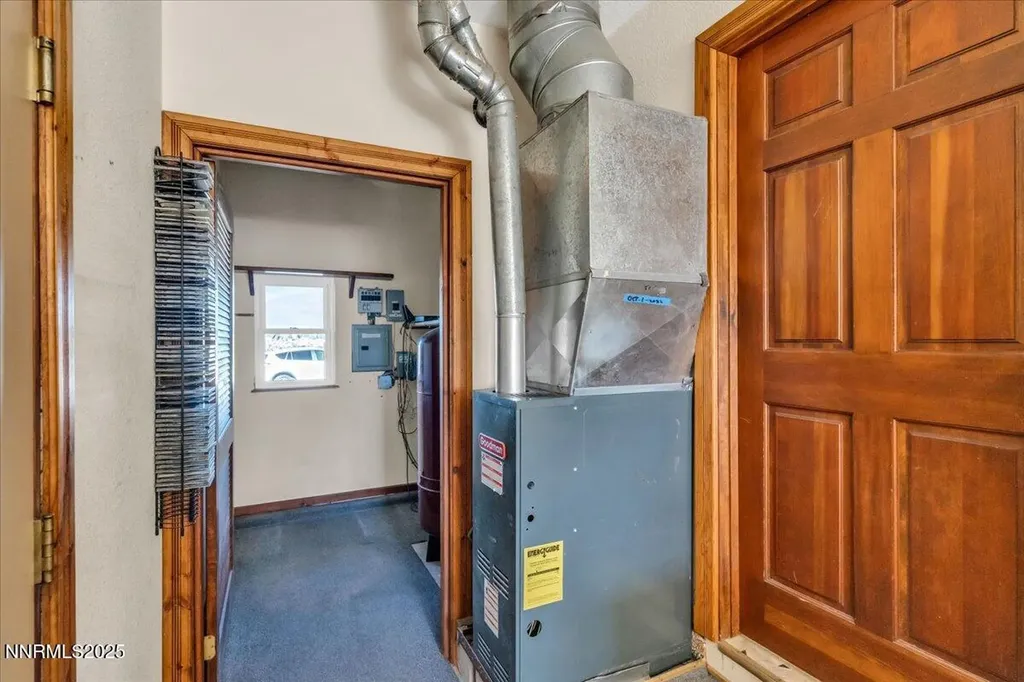 1359 Creek Gardnerville NV 89410