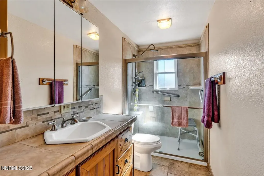 1359 Creek Gardnerville NV 89410