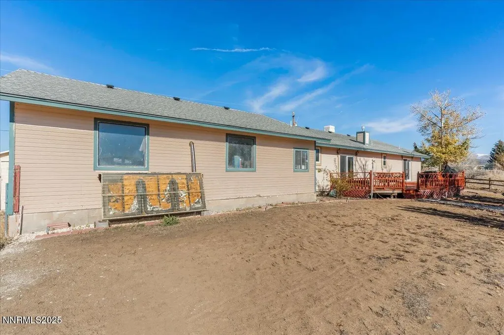 1359 Creek Gardnerville NV 89410