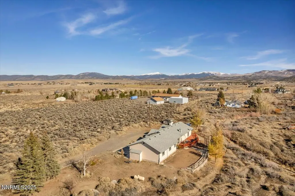 1359 Creek Gardnerville NV 89410