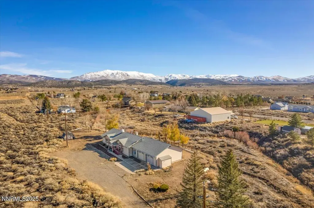 1359 Creek Gardnerville NV 89410