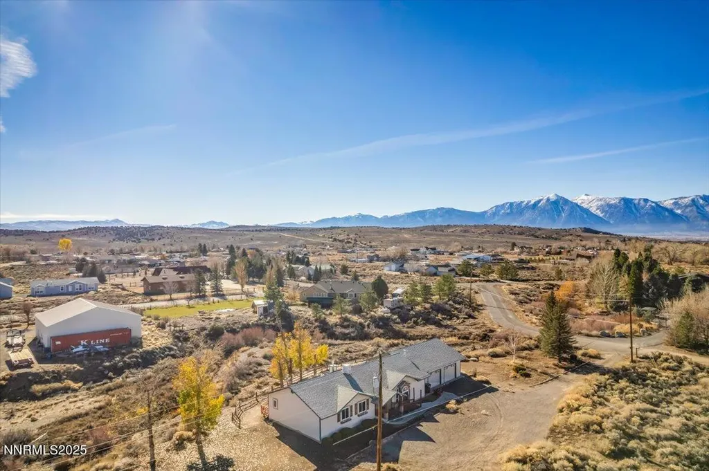 1359 Creek Gardnerville NV 89410