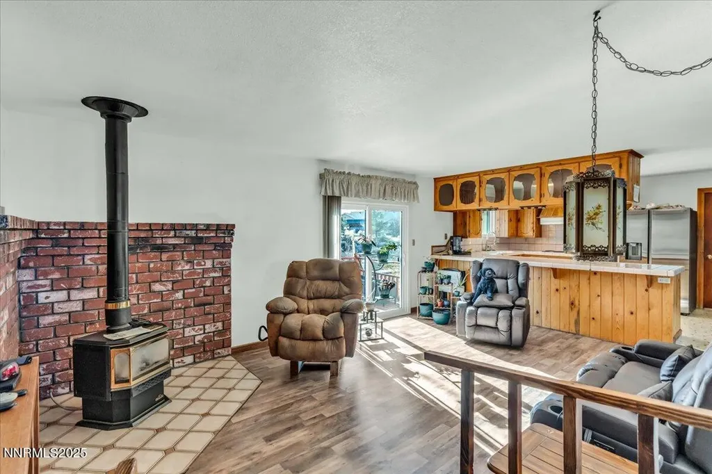 1359 Creek Gardnerville NV 89410