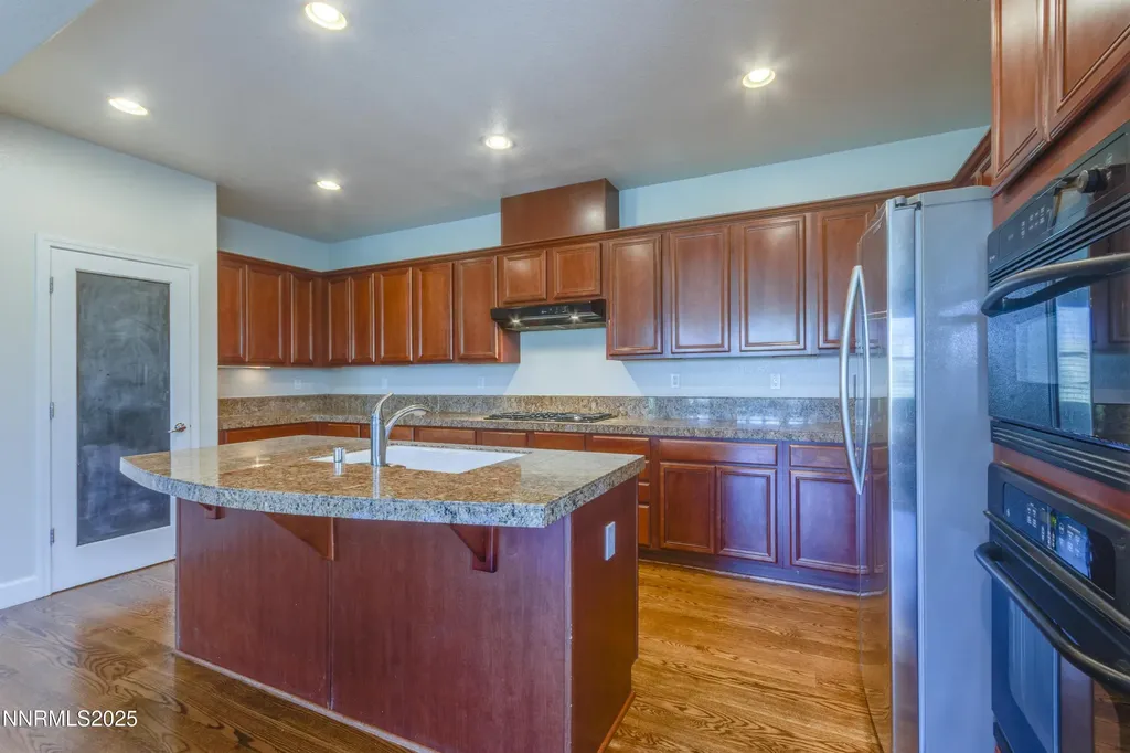 1798 Evening Rock Reno NV 89523