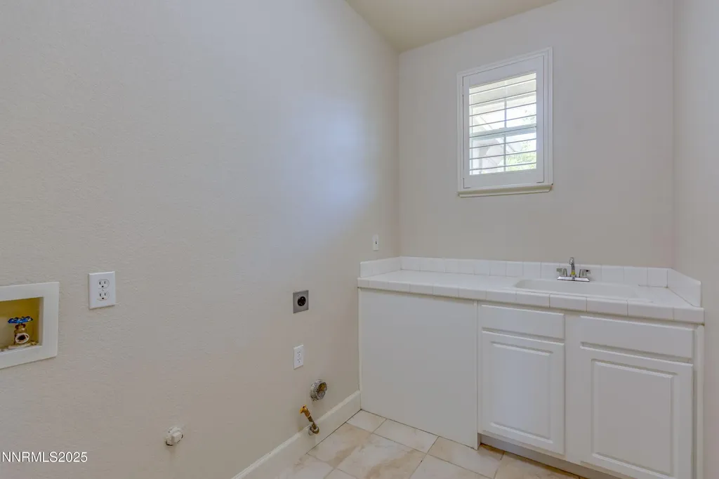1798 Evening Rock Reno NV 89523