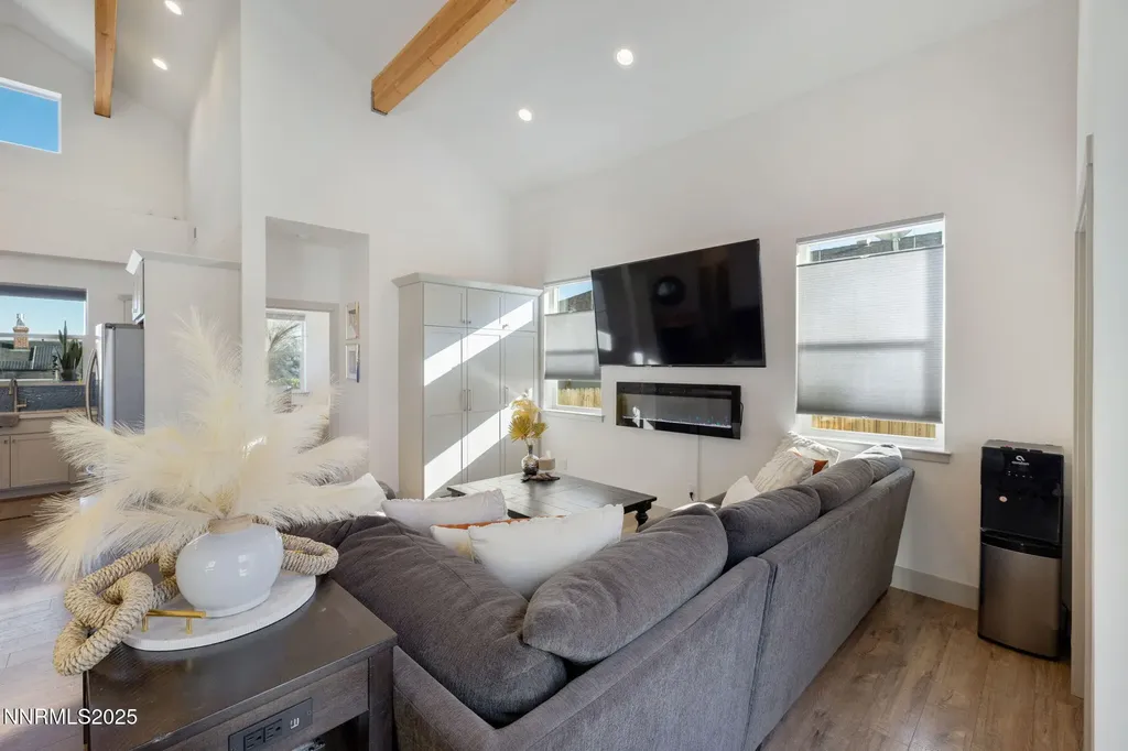 1217 Lander Reno NV 89509