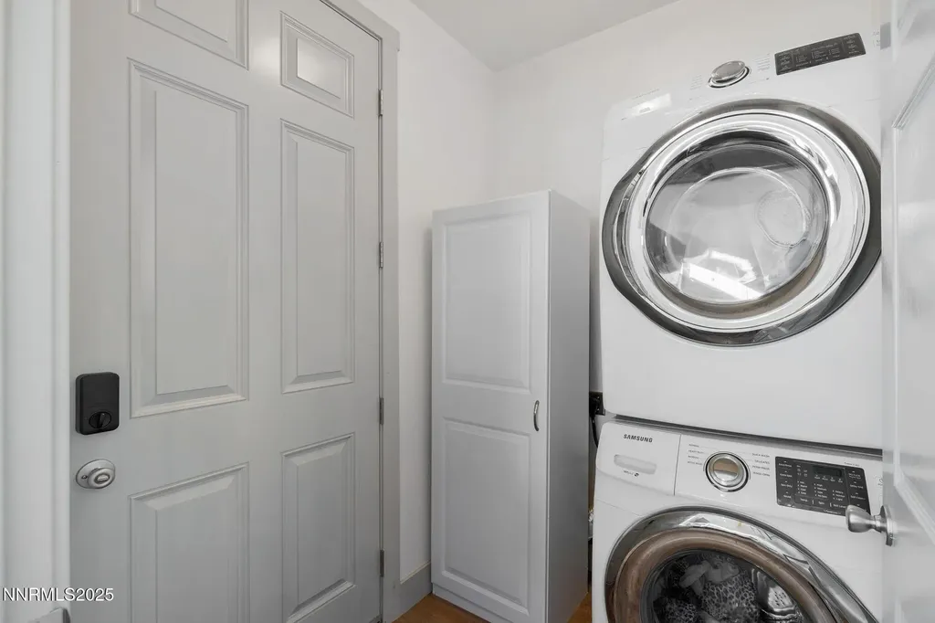 1217 Lander Reno NV 89509