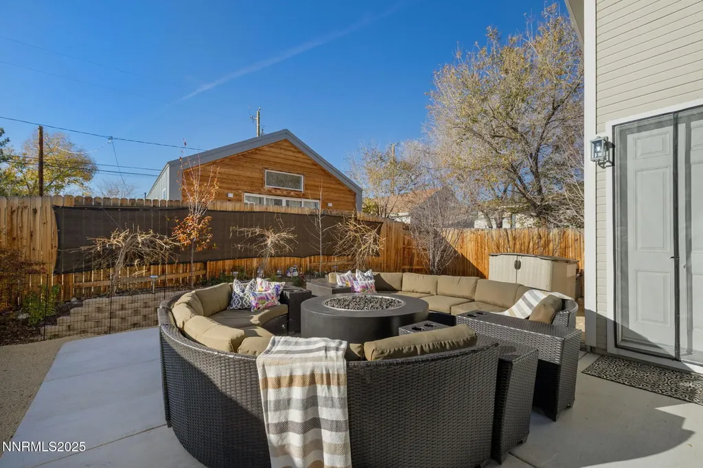 1217 Lander Reno NV 89509