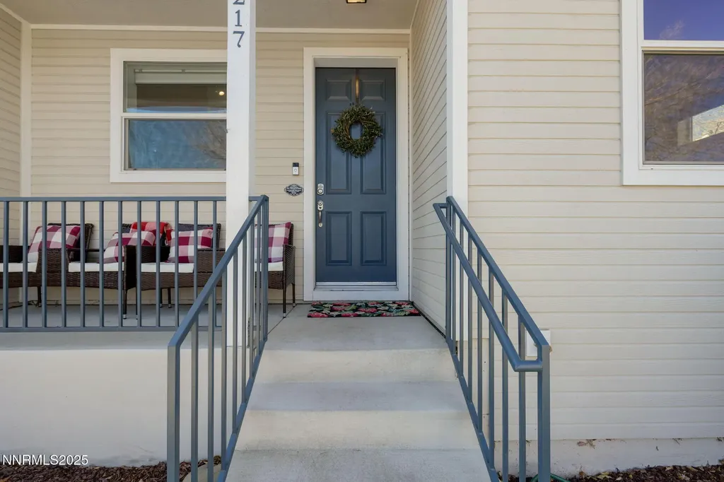 1217 Lander Reno NV 89509