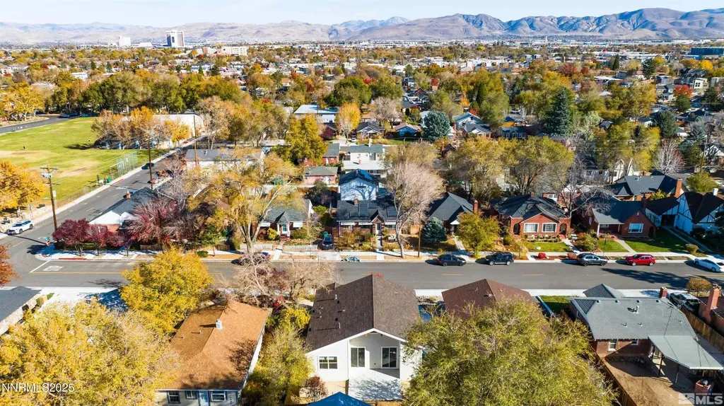 1217 Lander Reno NV 89509