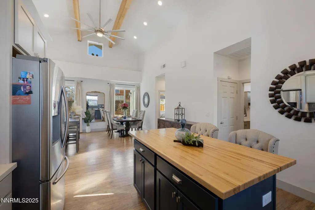 1217 Lander Reno NV 89509