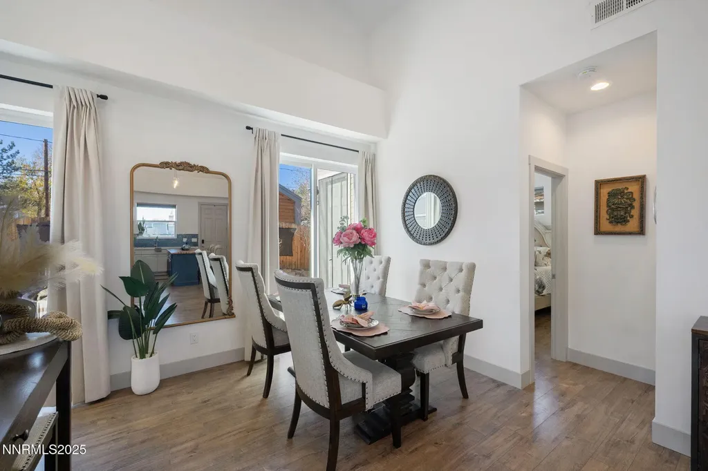 1217 Lander Reno NV 89509