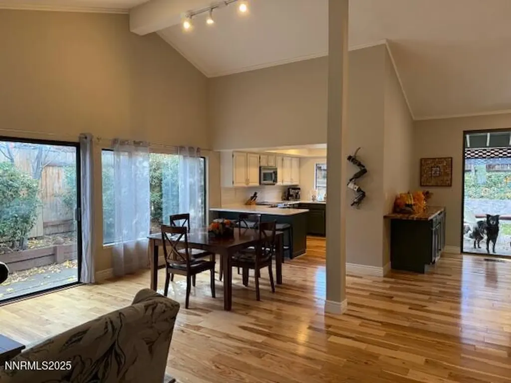 6317 Meadow Creek Reno NV 89519
