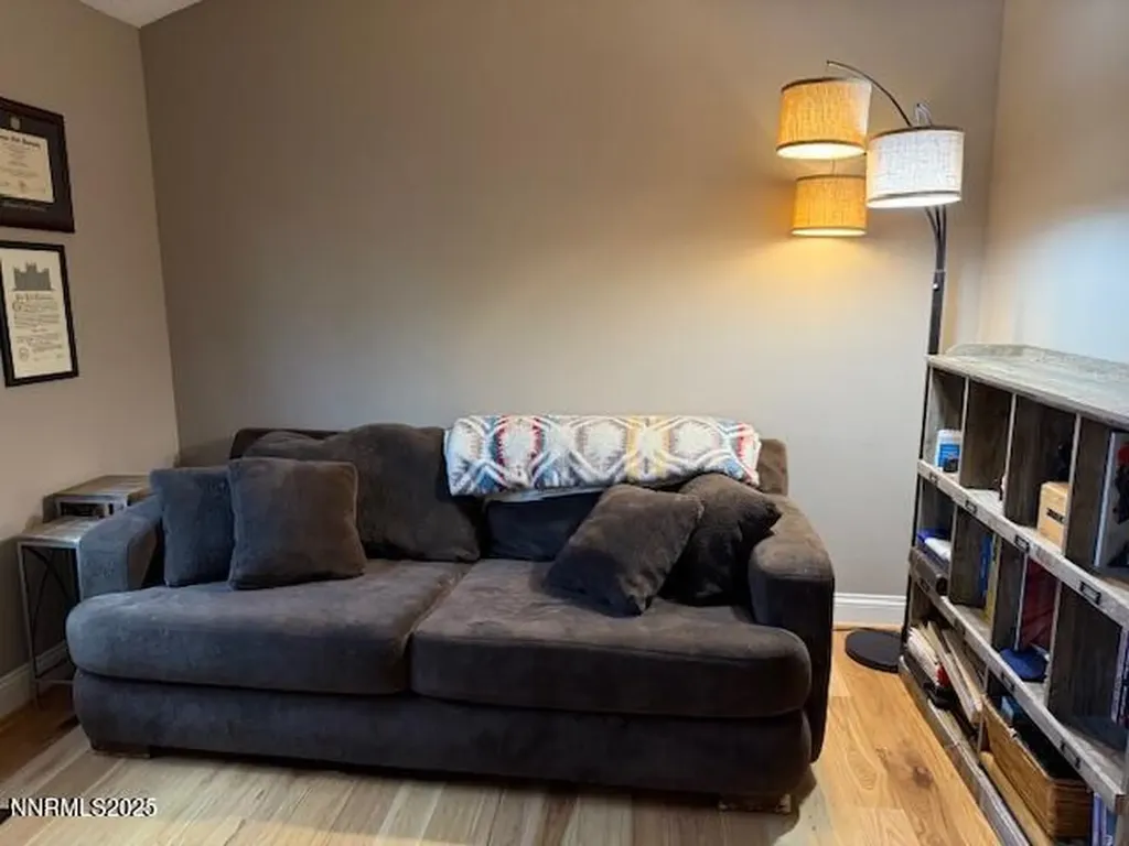 6317 Meadow Creek Reno NV 89519