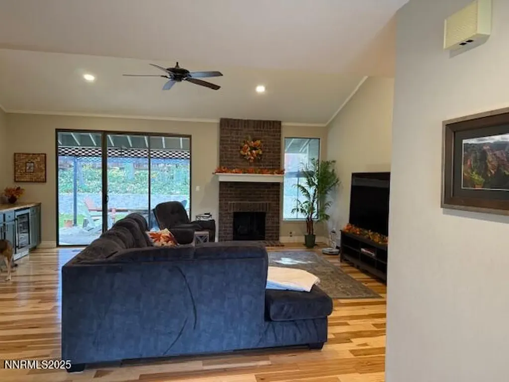 6317 Meadow Creek Reno NV 89519