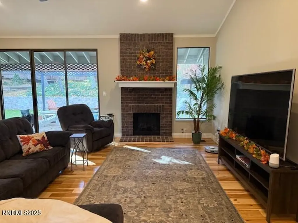 6317 Meadow Creek Reno NV 89519