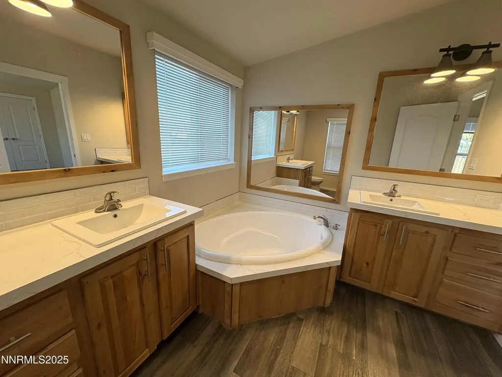 485 Camellia Lovelock NV 89419