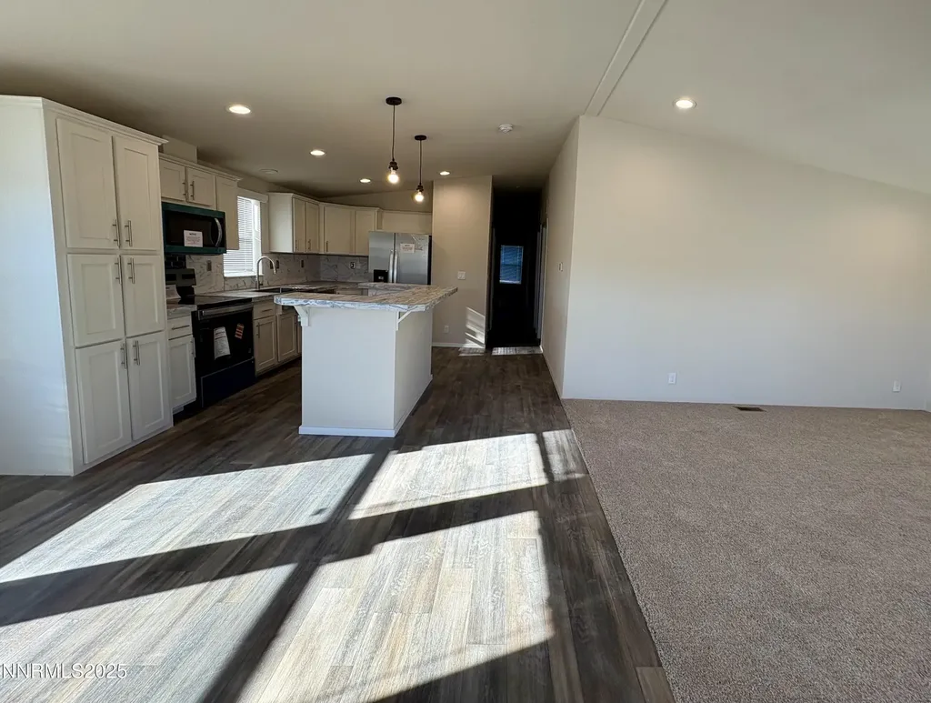 495 Camellia Lovelock NV 89419