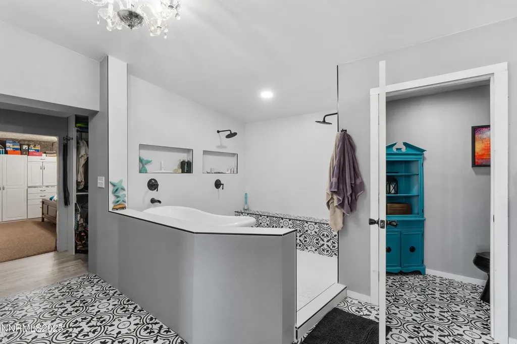 6995 Rose Creek Winnemucca NV 89445