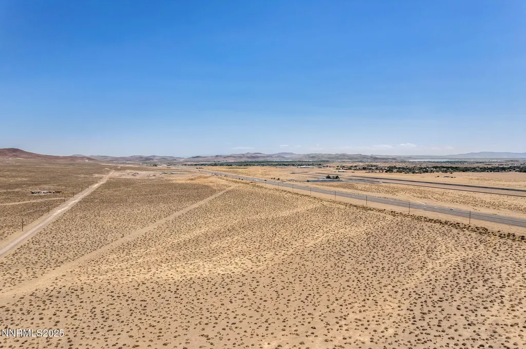 2215 Comstock Silver Springs NV 89429