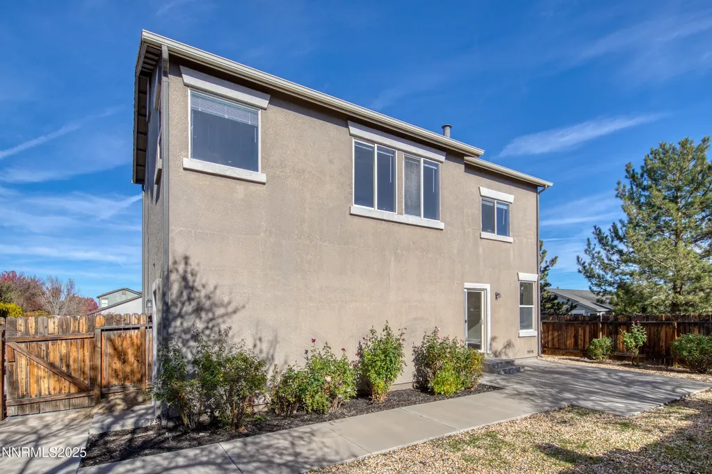 5707 Rainier Peak Sparks NV 89436